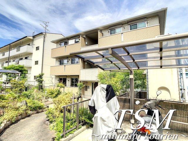 Ｇｒｅｅｎ　Ｖａｌｌｅｙ香里ヶ丘Ｂ棟の外観