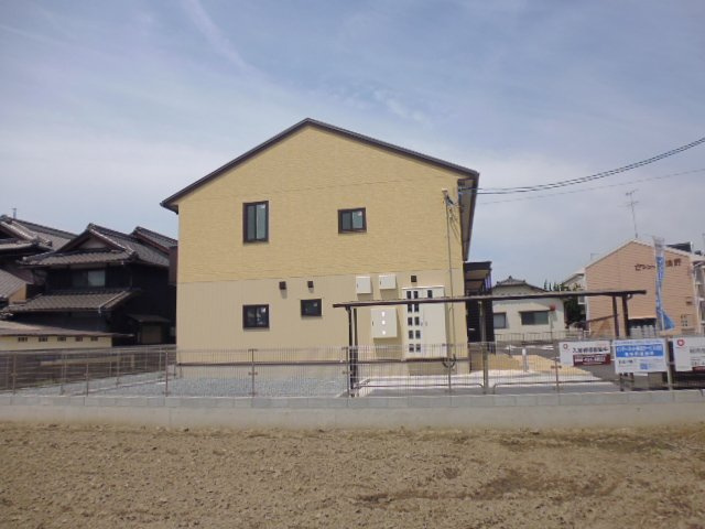 アデランテの外観