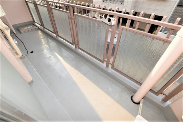 甲南第３六甲ハイムのバルコニー