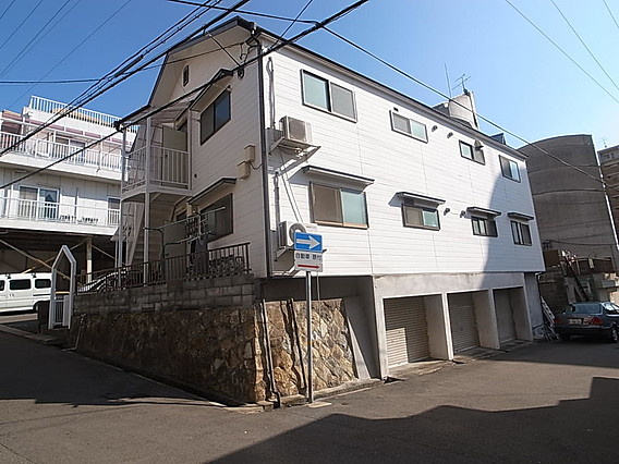 アパルト37の外観