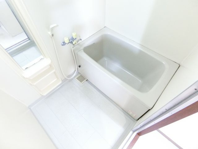 ベルフルールの浴室|同物件別部屋イメージ写真