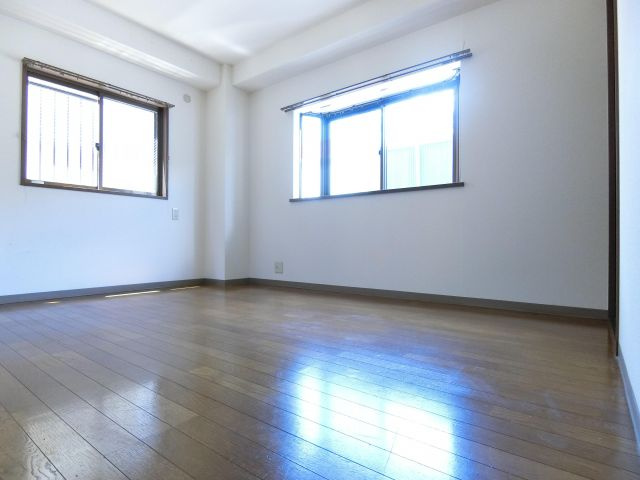 ベルフルールの寝室|同物件別部屋イメージ写真