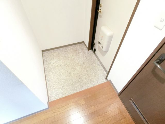 ベルフルールの玄関|同物件別部屋イメージ写真