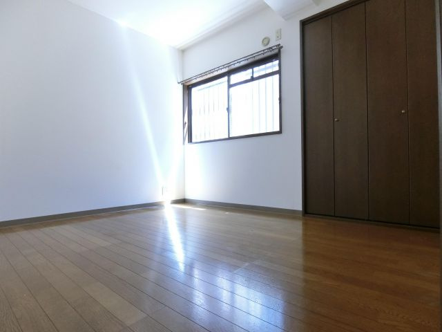 ベルフルールの洋室|同物件別部屋イメージ写真