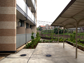 【その他共用部分】 | SNOW | 屋根付き駐輪場