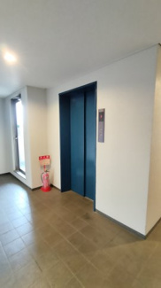 【その他共用部分】 | エレベーター付きです。