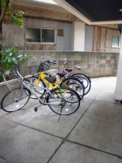 【その他共用部分】 | 駐輪スペースもあります。