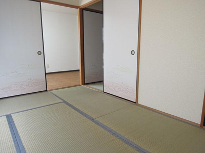 【和室】 | グリーンリーヴス | ゆったりとくつろげる和室です