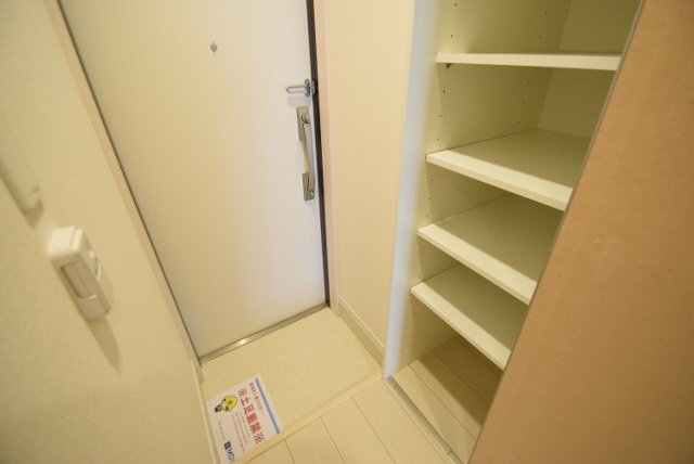 リブリ・船橋法典の玄関|シューズボックスあります。