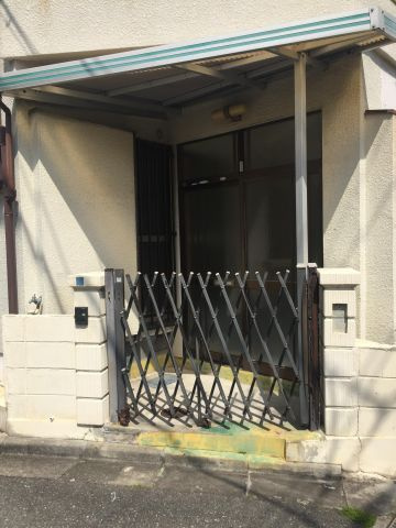 若王寺二丁目貸家の外観
