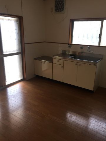 若王寺二丁目貸家のキッチン