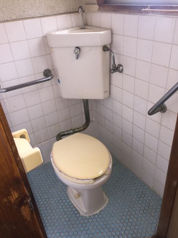 若王寺二丁目貸家のトイレ