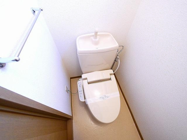 サンリッチのトイレ|温水洗浄便座です