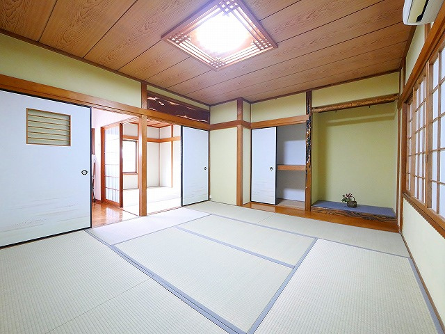 帝塚山６丁目テラスハウスの和室