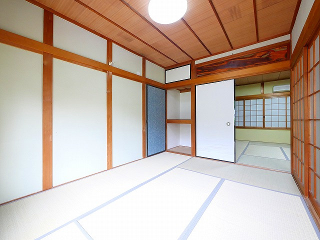 帝塚山６丁目テラスハウスの和室