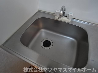 【キッチン】 | ランドロードトミオ