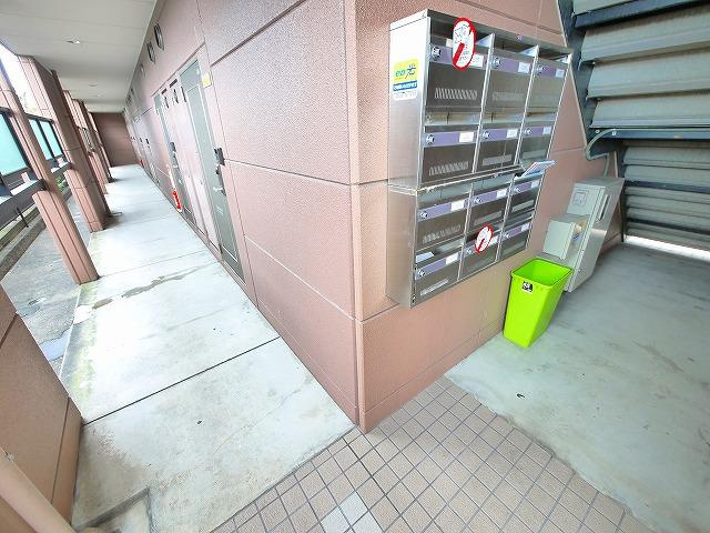 プランドール大和のその他共用部分|集合ポストもあります