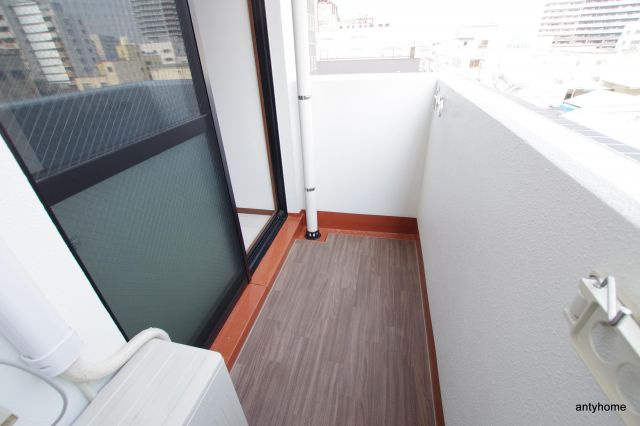 ウインズコート西梅田2　仲介手数料無料のバルコニー