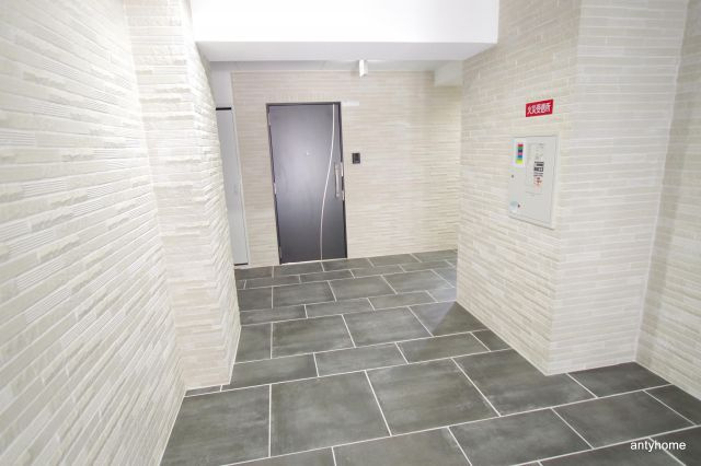 ウインズコート西梅田2　仲介手数料無料のエントランス