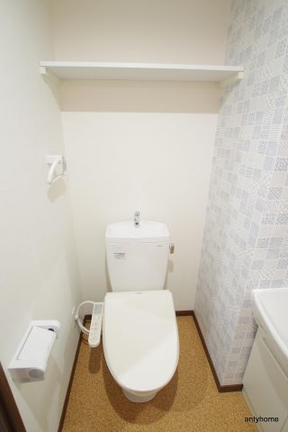 ウインズコート西梅田2　仲介手数料無料のトイレ