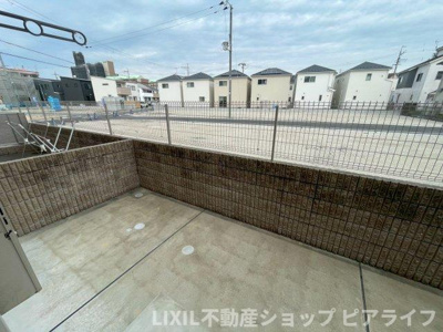 【バルコニー】 | Ｒａｆｆｉｎｅ　Ｂｉｗａ