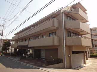 【外観】 | 南東向き・二面バルコニーにつき陽当たり・通風良好♪