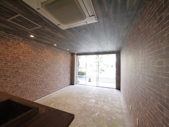 東海マンションのロビー