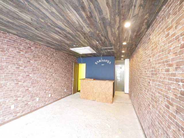 東海マンションのロビー