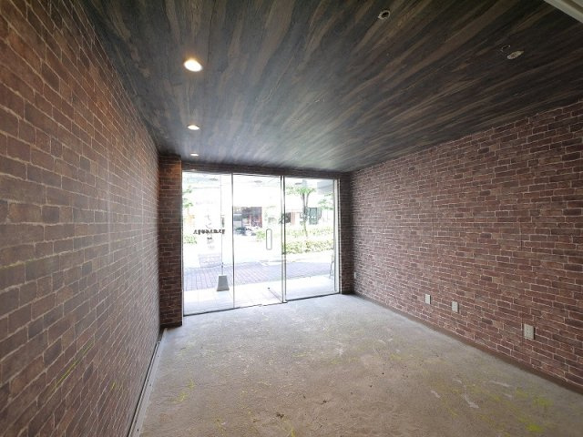 東海マンションのロビー