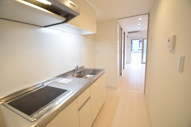 リブリ・アミティエの居間・リビング|キッチン周り