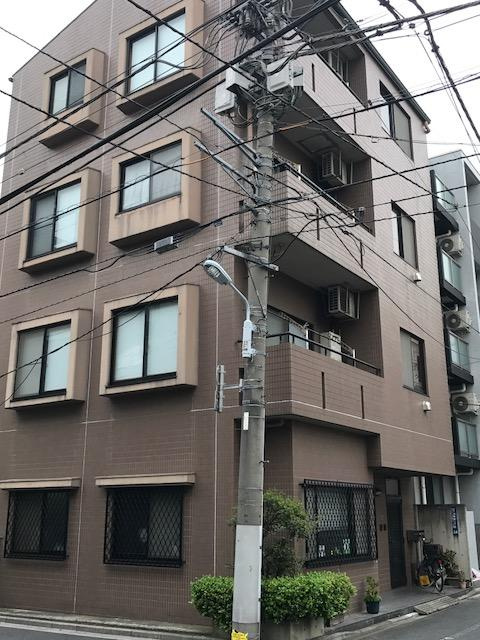 山路ビルの外観