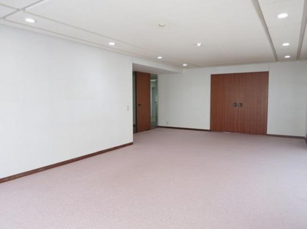 千代田区一番町の賃貸マンションの居間・リビング