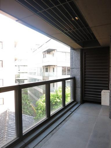 千代田区一番町の賃貸マンションのバルコニー