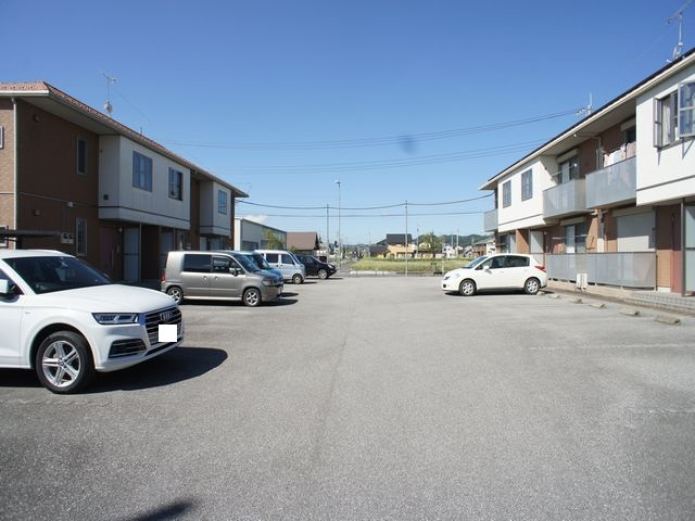 【駐車場】 | アリシャＢ | 駐車場2台可能です♪