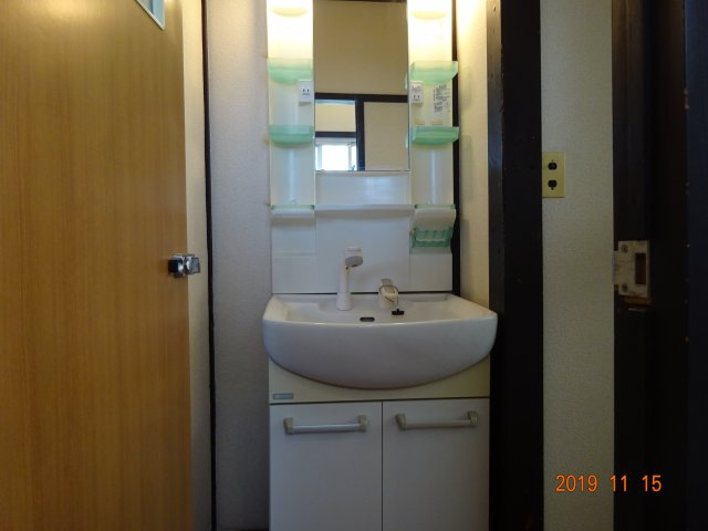 第2コーポけやきの独立洗面台
