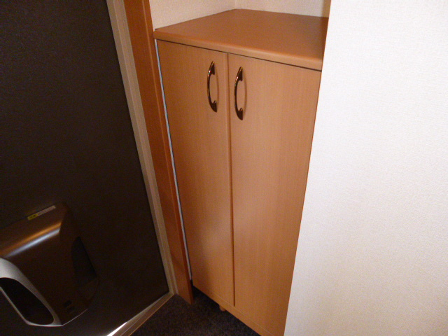 ボンヌールの内装|シューズボックス