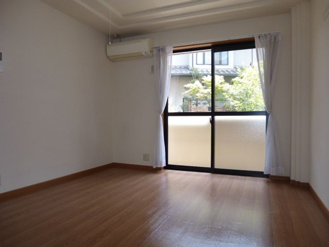 ボンヌールの居間・リビング|洋室