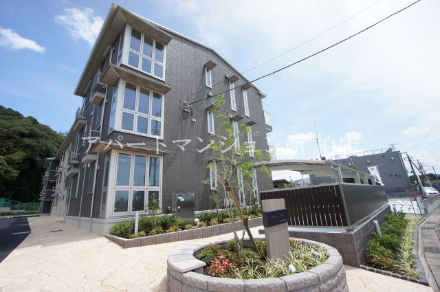 コンフォールコート