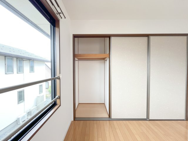 ルミエールひえづの収納