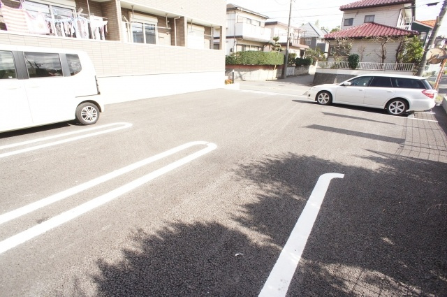 ブリッサの駐車場