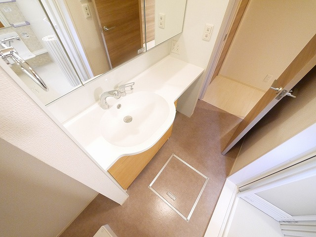 ココドミールの洗面所|スペースが確保できる洗面所です