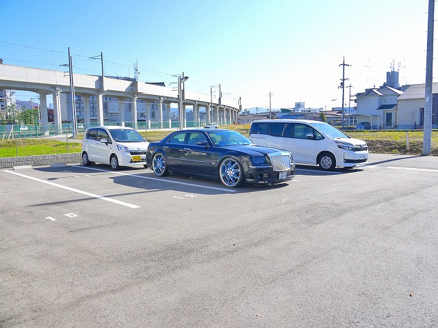 グランドゥールの駐車場|車をお持ちの方に嬉しい駐車場付きの物件です