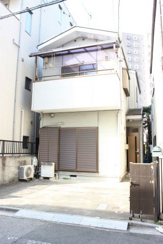 東尾久3丁目貸家の外観