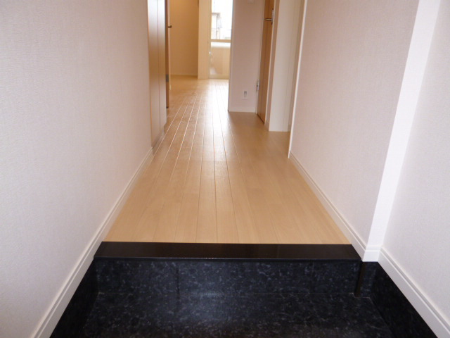 カーサ　ソレイユの玄関