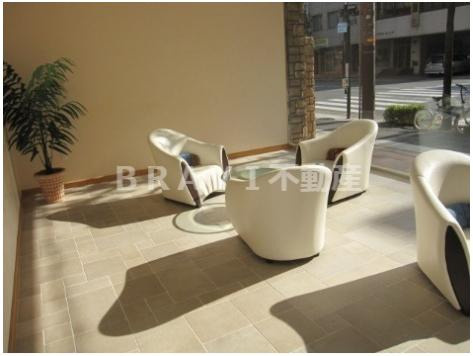 アーバネックス福島　BRAVI不動産のロビー|【アーバネックス福島】ロビーです