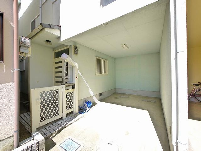 川上　川西邸の駐車場|駐車場です