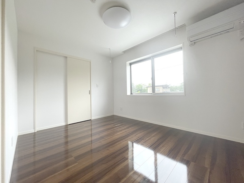 メゾンマスト名須川Cの寝室