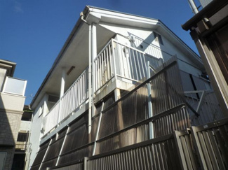 【外観】 | 閑静な住宅街に立地しているアパートです。