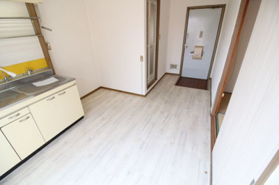 【居間・リビング】 | ハイツヨイチ