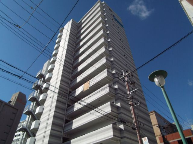 プレサンスみなと元町駅前の外観